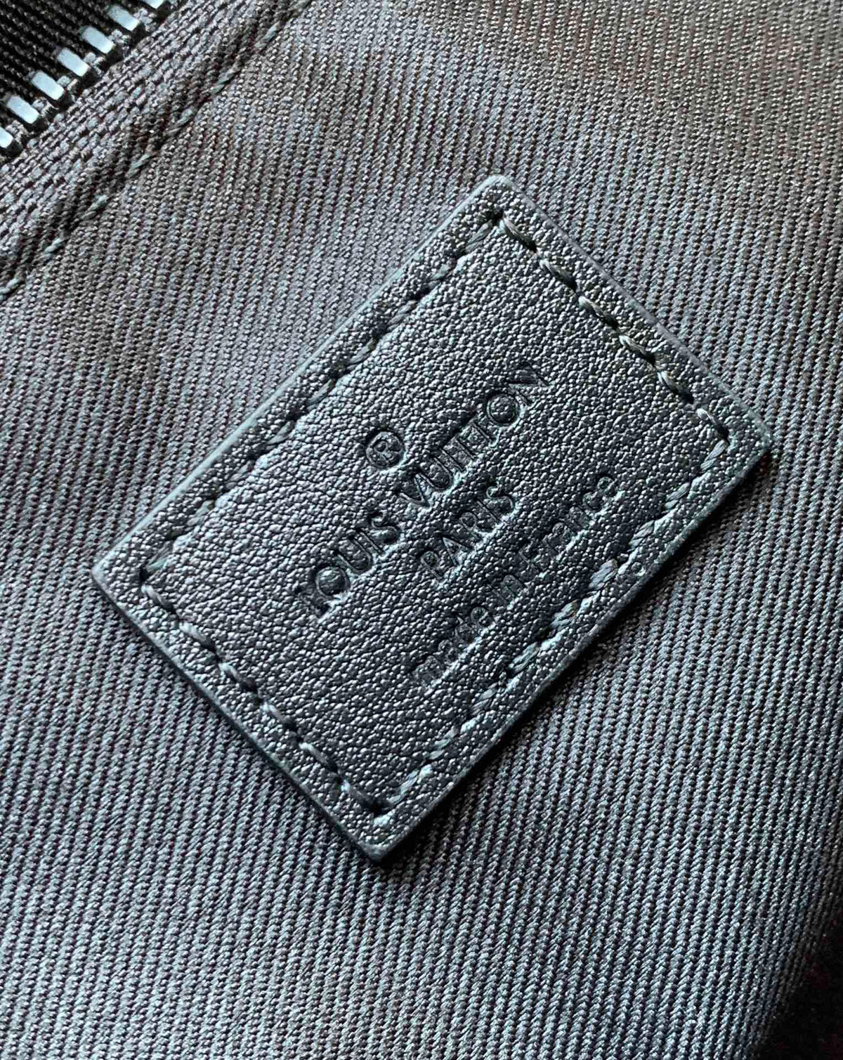 LOUIS VUITTON LV 25S SAC PLAT BAG 39 IN BLACK MONOGRAM ECLIPSE CANVAS